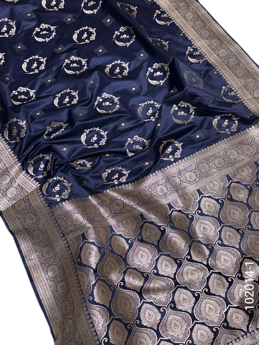 Mashru Silk Zari Work Banarasi Saree Wholesale fabric close-up
