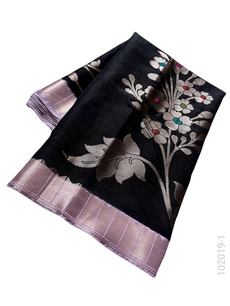 Soft Silk Zari Work Designer Banarasi Saree Wholesale fabric close-up