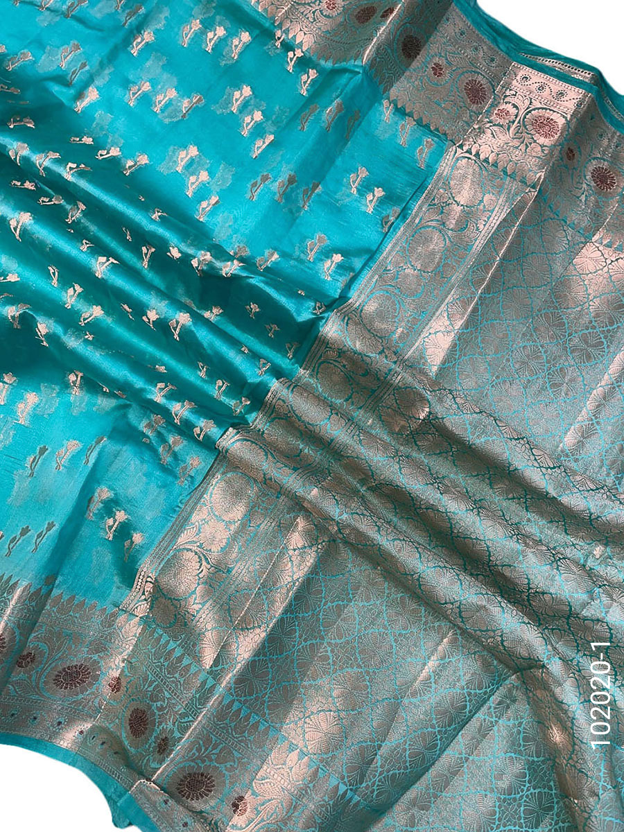 Viscose Resham and Zari Work Banarasi Saree Wholesale fabric close-up